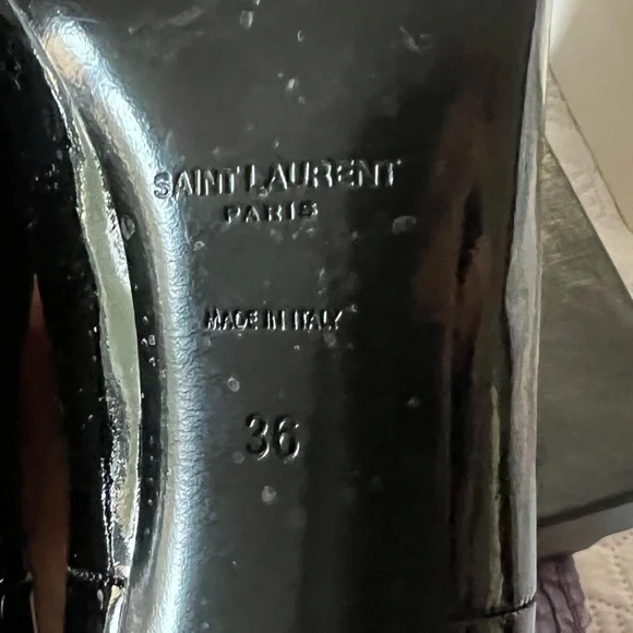 Saint Laurent Glossy Black Heels - Picture 4 of 11